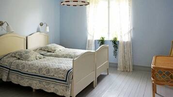 6 bedrooms, individually furnished