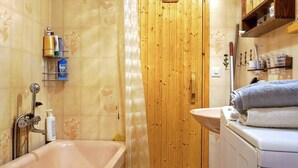 Shower - 6 Person Holiday Home in Djurhamn (Djurhamn)