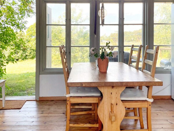 House | Dining - 8 Person Holiday Home in Gotlands.tofta (Gotlands Tofta)