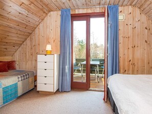 Room - Sea-side Holiday Home in Knebel With Terrace (Knebel)