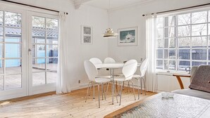 Dining - 8 Person Holiday Home in Nexø (Nexo)