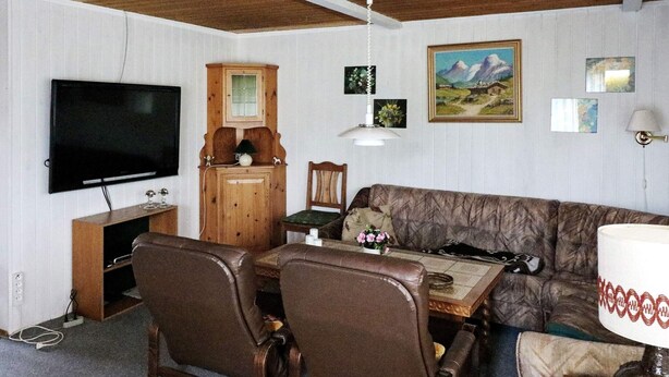 DVD player - 6 Person Holiday Home in Hadsund (Hadsund)