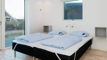 3 Schlafzimmer, Babybetten