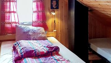 4 bedrooms, individually furnished