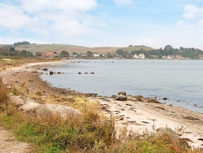 منزل | إطلالة على المياه