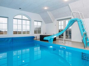 Hus | Pool | Indendørs pool, udendørs pool