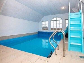 Hus | Pool | Indendørs pool, udendørs pool