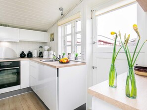 House | Private kitchen - 4 Person Holiday Home in Assens (Assens)