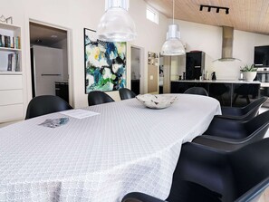 House | Dining - Holiday Home in Hadsund (Hadsund)
