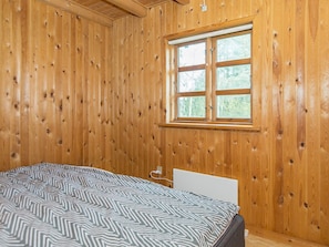 4 bedrooms, cots/infant beds - 7 Person Holiday Home in Knebel (Knebel)