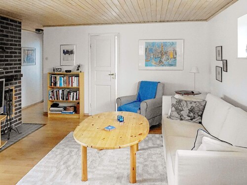 6 Person Holiday Home in Klövedal