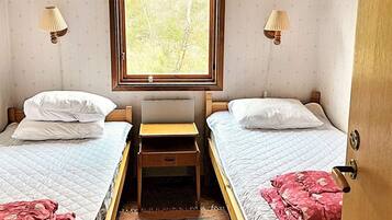 3 bedrooms, individually furnished, bed sheets