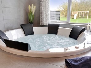 Spa treatment - Holiday Home in Idestrup (Idestrup)