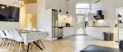 House | Private kitchen | Highchair