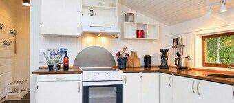 6 Person Holiday Home in Farvang