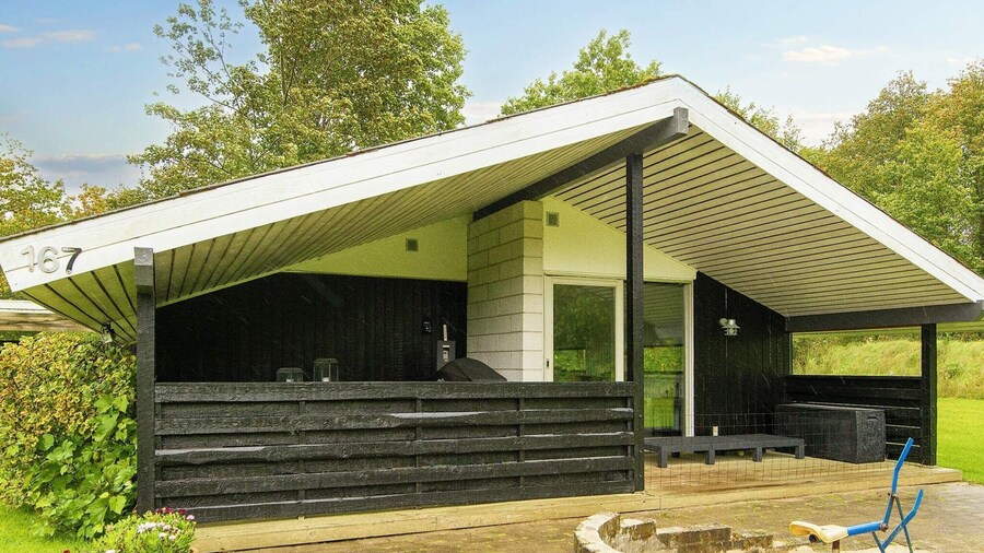 6 Person Holiday Home in Farvang