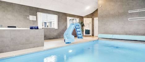 Maison | Piscine | Piscine couverte, piscine extérieure