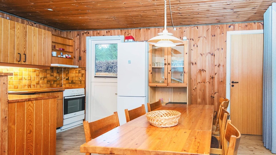 6 Person Holiday Home in Farvang