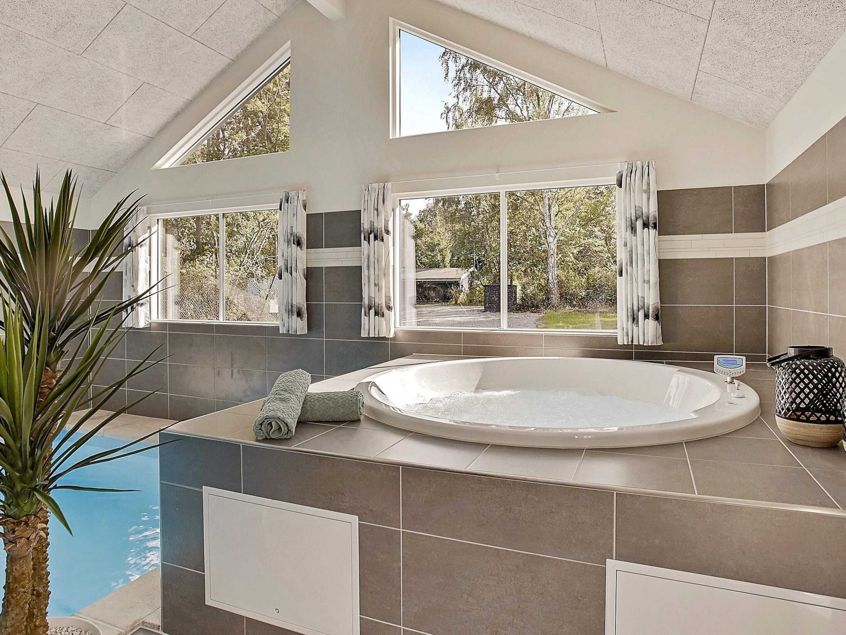 House | Spa treatment