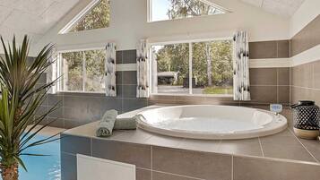 House | Spa treatment