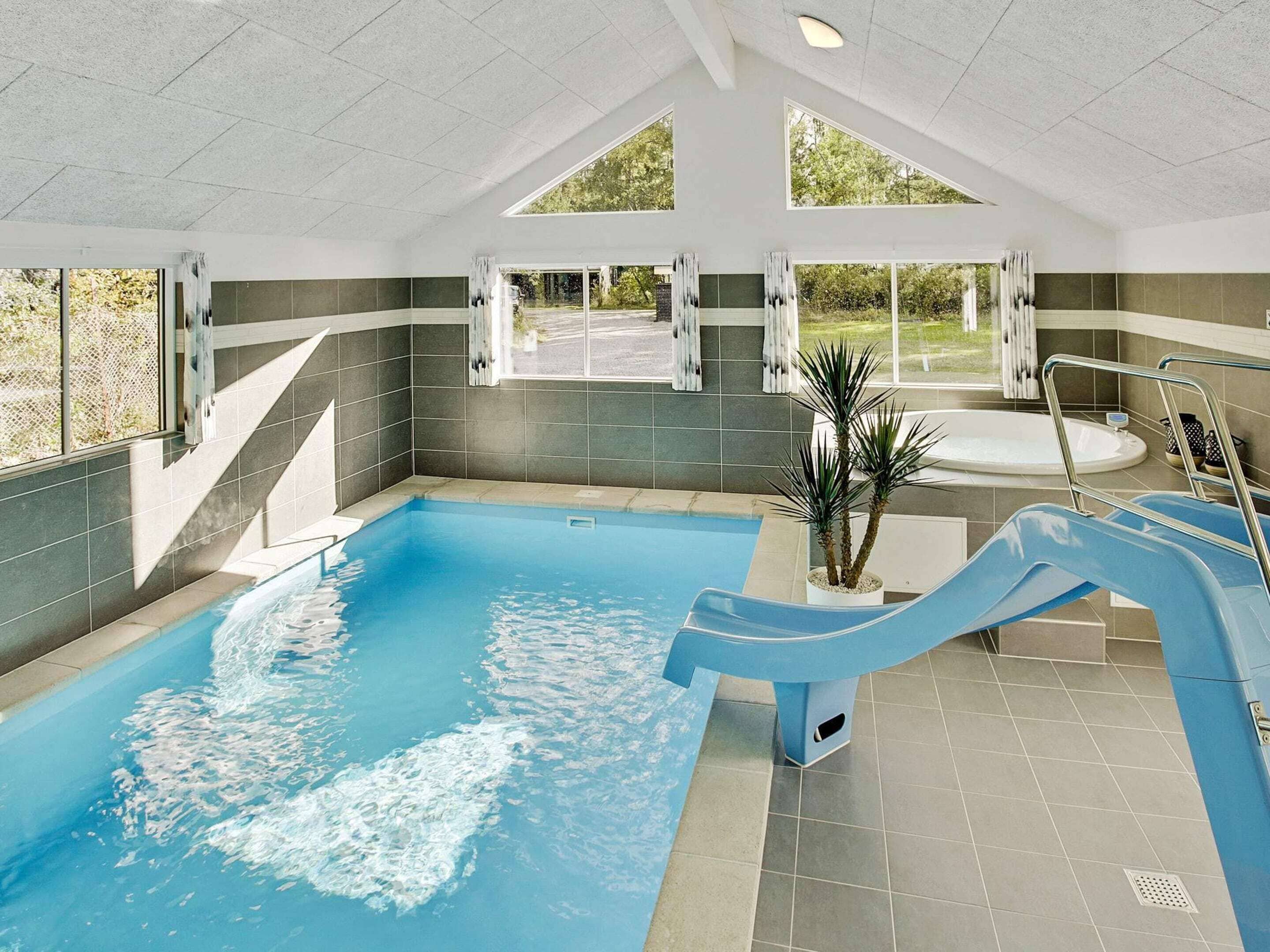 Ferienhaus | Pool | Innenpool, Außenpool