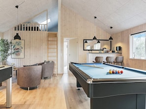 6 bedrooms