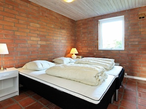 2 bedrooms, cots/infant beds - Beautiful Holiday Home in Lolland Near Sea (Rodby)