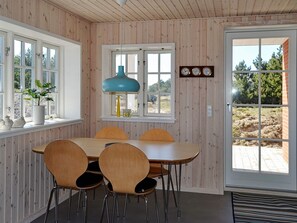 House | Dining - 4 Person Holiday Home in Fano (Fano)