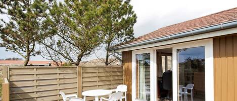 House | Outdoor dining