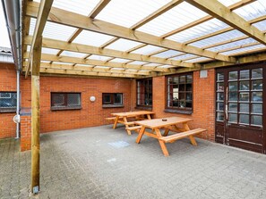 House | Outdoor dining