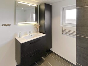 House | Bathroom