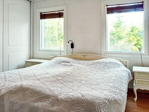 2 bedrooms, individually furnished