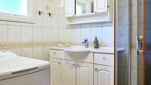 Shower - 4 Person Holiday Home in Norrtälje (Norrtälje)