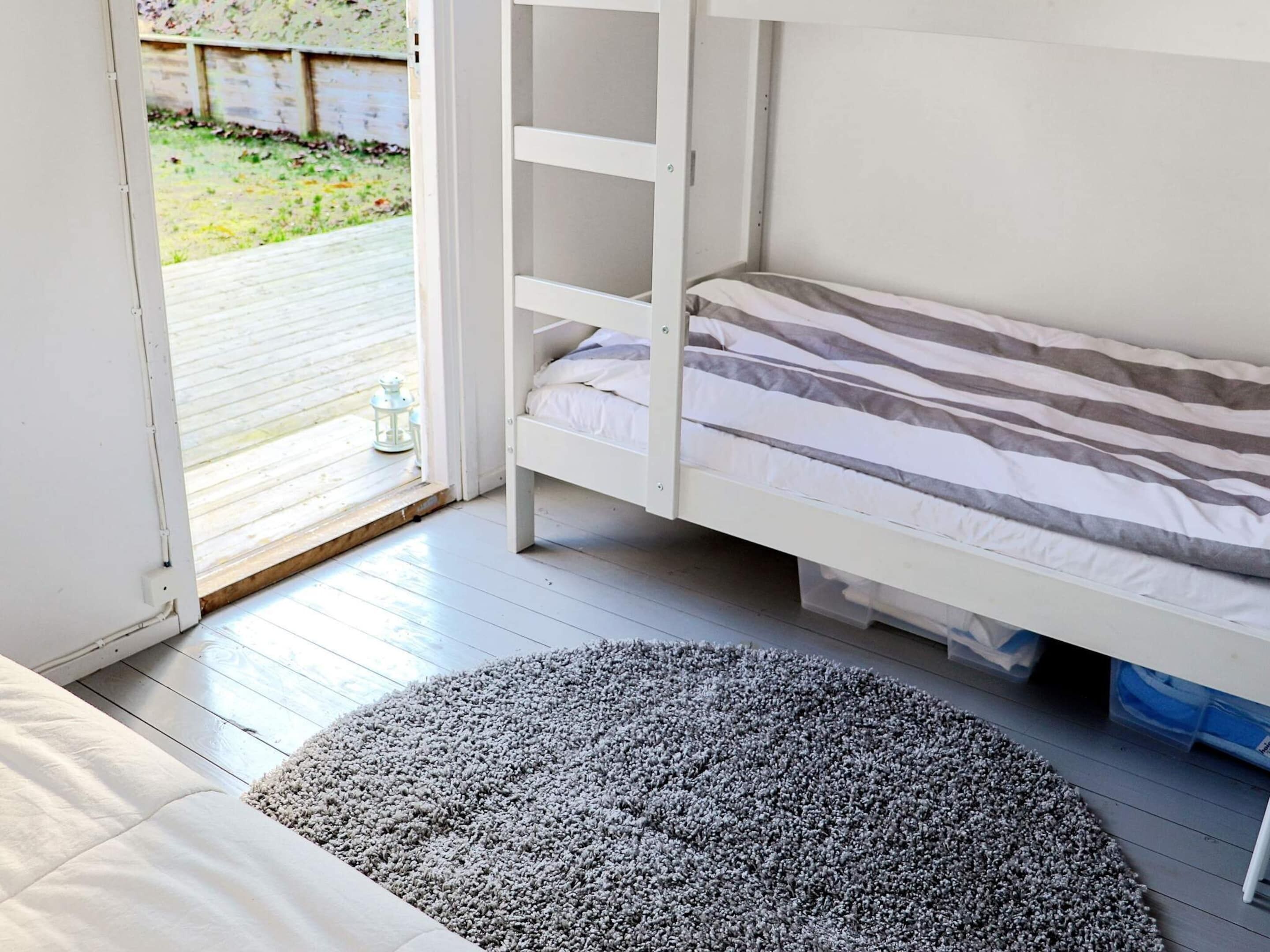 House | 3 bedrooms, individually furnished, bed sheets