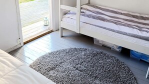 Talo | 3 makuuhuonetta, yksilöllisesti kalustettu, vuodevaatteet