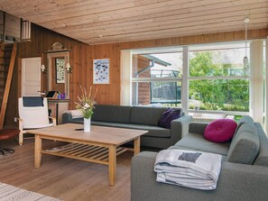 House | Interior - Holiday Home in Glesborg (Glesborg)