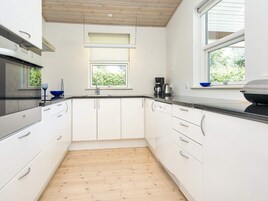 独立别墅 | 私人厨房 | 高脚椅