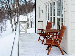 House | Terrace/patio - 6 Person Holiday Home in Olderdalen (Kåfjord)