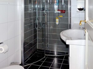 House | Bathroom