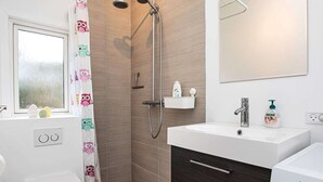 Bathtub - 5 Person Holiday Home in Vejby (Vejby)