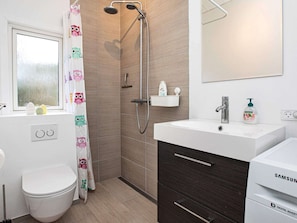 Bathtub