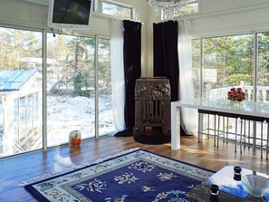 2 bedrooms, individually furnished