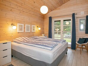 3 Schlafzimmer, Babybetten