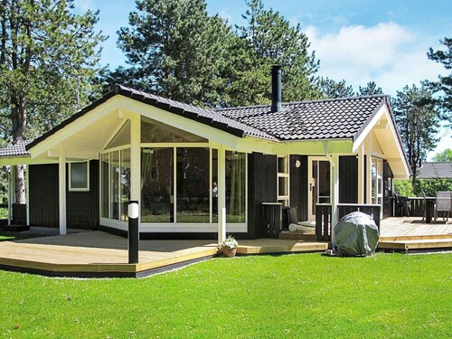 6 Person Holiday Home in Rodby