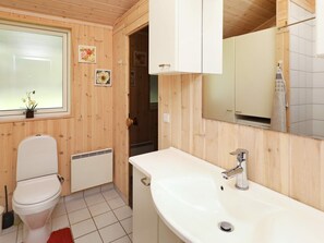 Bathroom - 6 Person Holiday Home in Rodby (Rodby)
