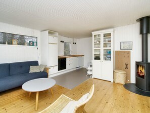 House | Living area | TV - Tranquil Retreat at Tuse NA S-by Traum (Holbaek)