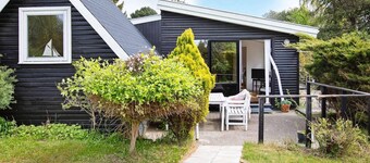 6 Person Holiday Home in Follenslev