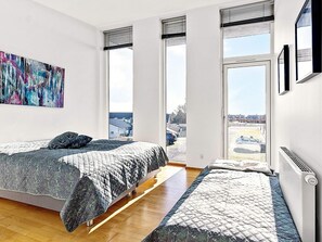3 Schlafzimmer, Babybetten