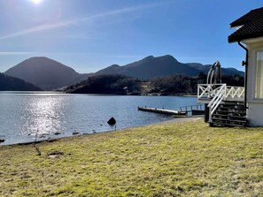 Exterior - 6 Person Holiday Home in Etne (Etne)