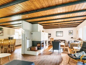 独立别墅 | 私人厨房 | 高脚椅